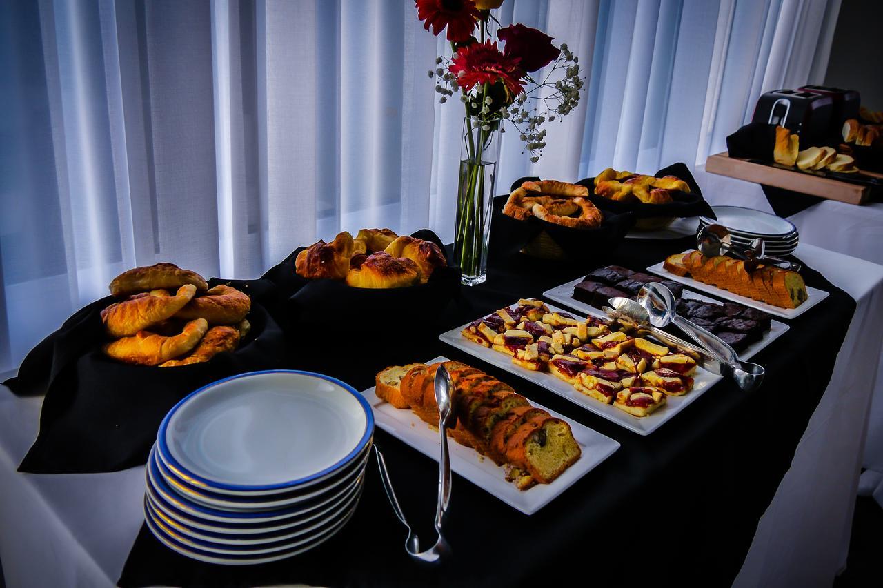 Elegance Hotel Tandil Bagian luar foto