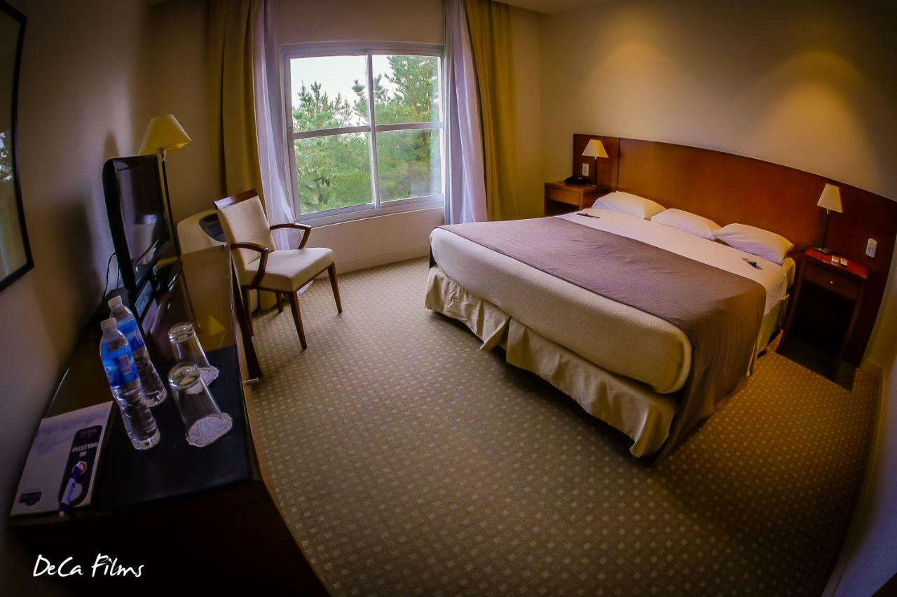 Elegance Hotel Tandil Ruang foto