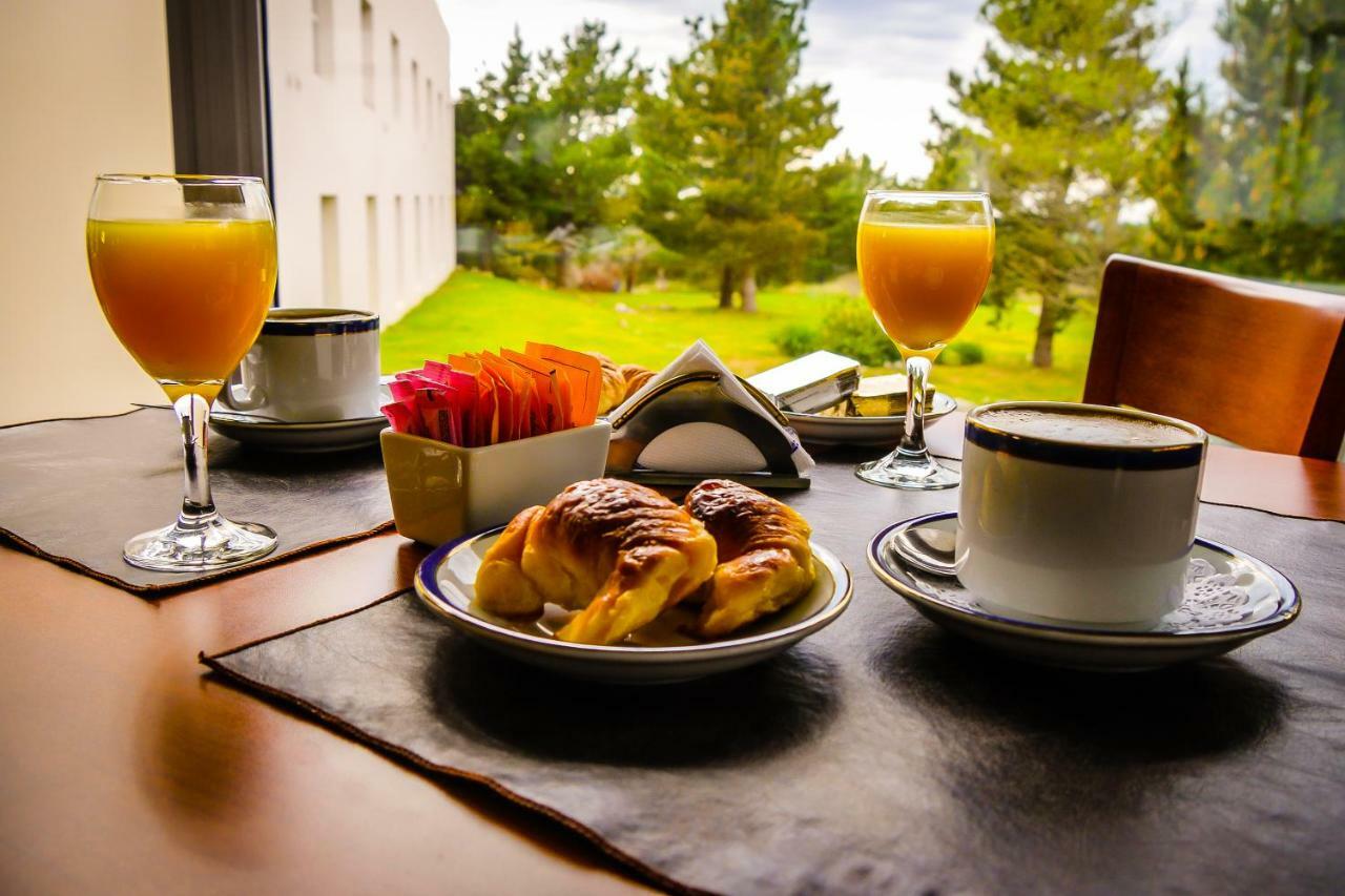 Elegance Hotel Tandil Bagian luar foto