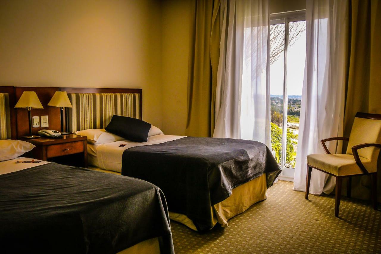 Elegance Hotel Tandil Ruang foto